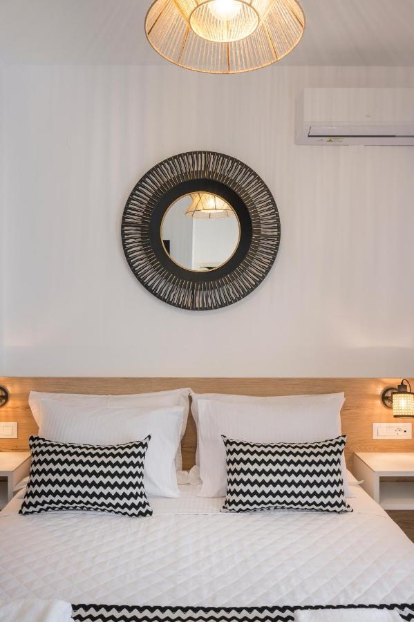 Indigo Blue Seaside Deluxe Apartments Kissamos Ngoại thất bức ảnh
