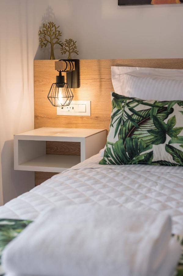 Indigo Blue Seaside Deluxe Apartments Kissamos Ngoại thất bức ảnh